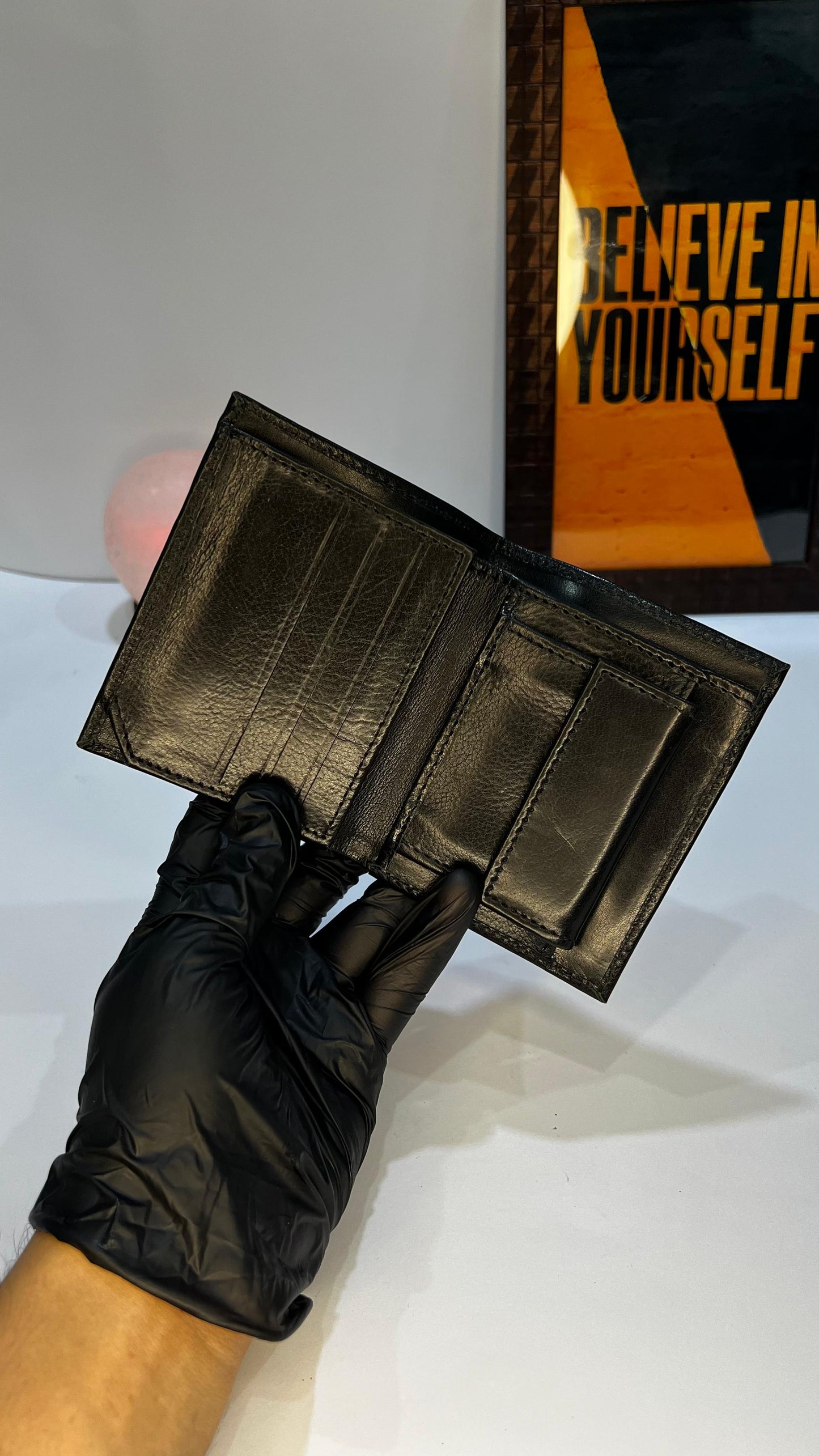 Men’s Slim Look Leather Wallet